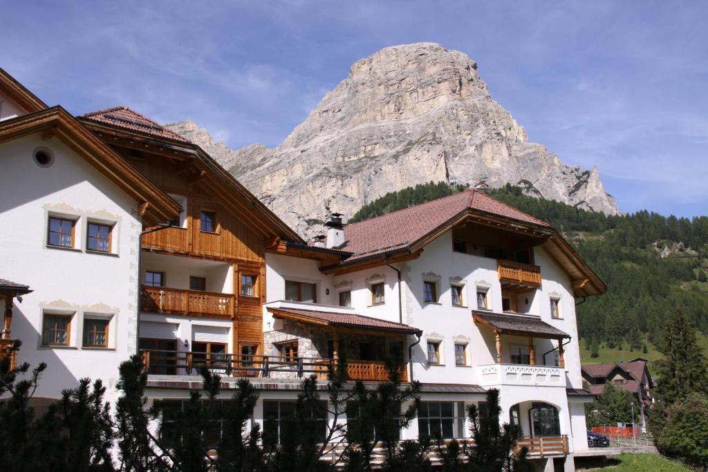 Residence Vila Colfosco Exterior photo